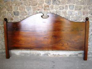 Simple Turned Post and Panel Kingsize Bed headboard