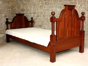 Stuart Six Raised Panel Single Bed