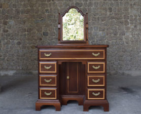 George 1 Kneehole Dressing Table