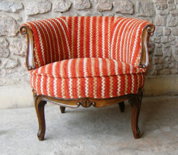 Carved Sofa Princess single seater