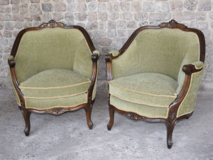 Carved Sofa Queen single seaters